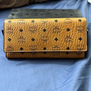 NWT MCM Three Fold Large wallet 7”x3